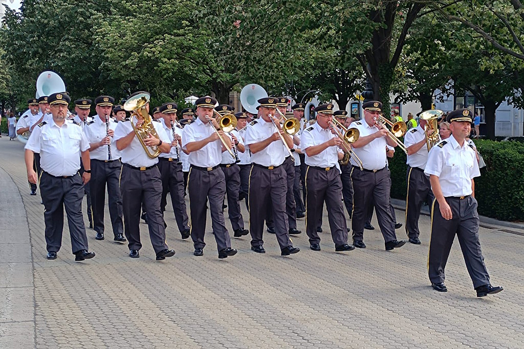 Das Symphony Wind Orchestra der Streitkräfte der Republik Kroatien trat beim 22. Festival der Militärorchester in Ungarn vor einem großen Publikum auf