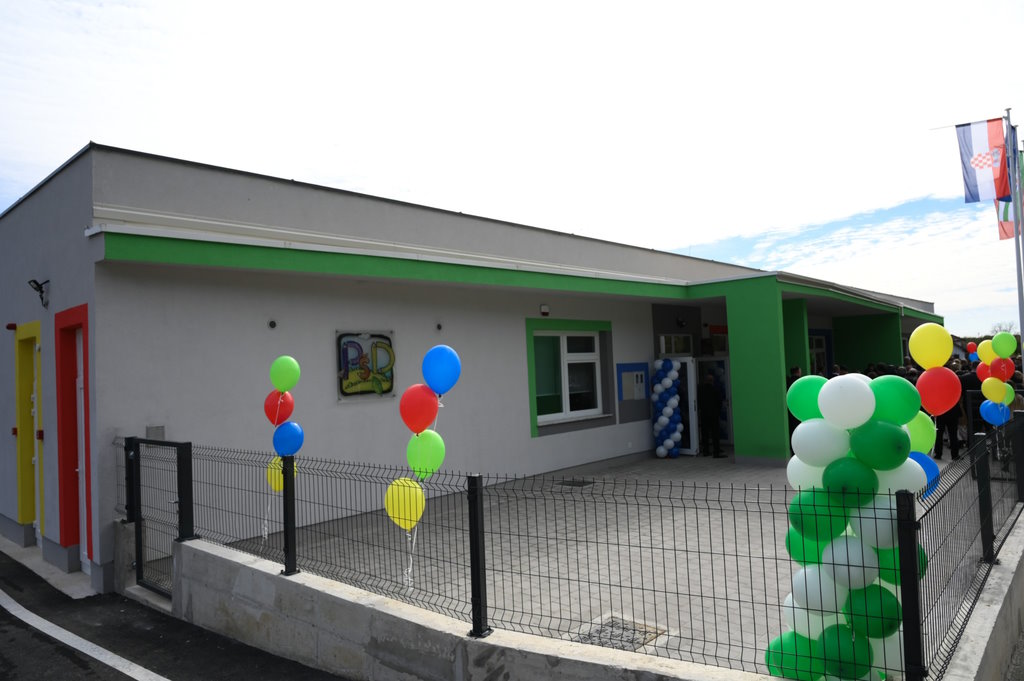 Opening of a new regional school and kindergarten in Dubrovnik as part of the strategic plan for the reconstruction and improvement of the Croatian education system after the earthquake