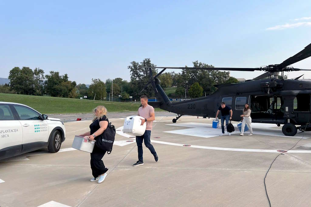 Medizinischer Notflug mit Black Hawk Hubschrauber: Transport des Herzens zur Transplantation von Zadar nach KBC Dubrava in Zagreb