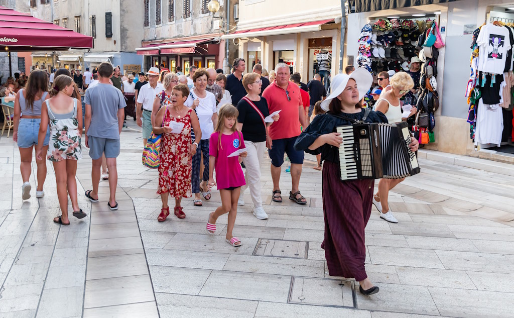 Free interpretive walks "La mula de Parenzo" as part of the Poreč Summer attracted visitors