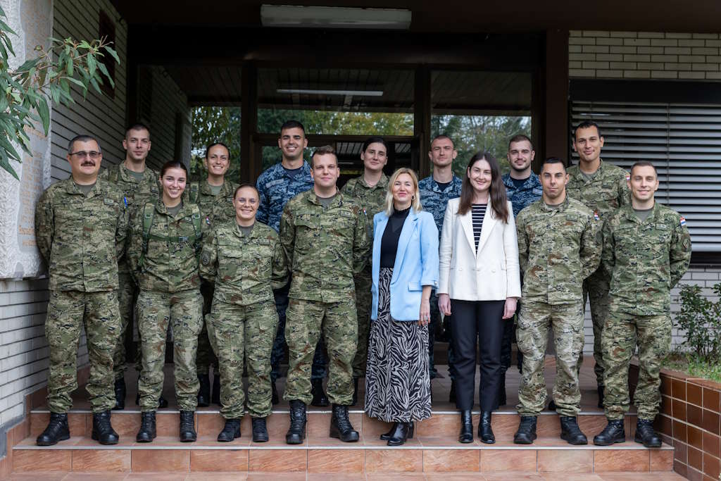 Finalización con éxito del programa de formación de empleados de promoción para atraer cadetes a las Fuerzas Armadas de la República de Croacia