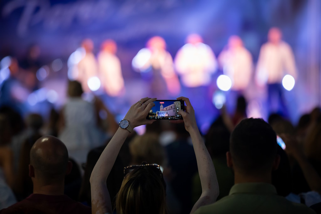 A musical evening with the Cambi klapa and a Latin party in the heart of Poreč bring unforgettable moments with Istrian indigenous products in the Poreč summer